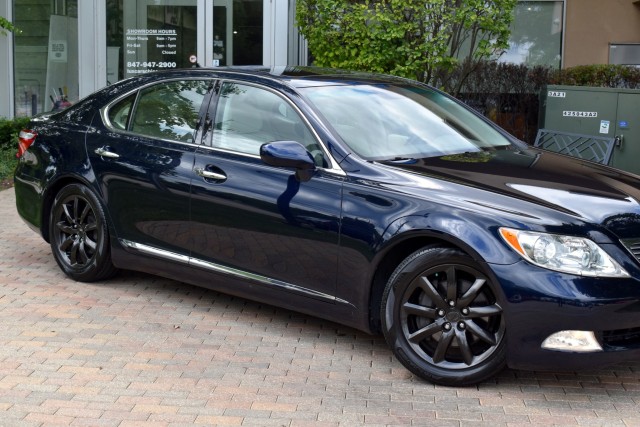 2008 Lexus LS 460 One Owner Navi Mark Levinson Pkg. Intuitive Park Assist Comfort Pkg. Heated Seats MSRP $70,554 3