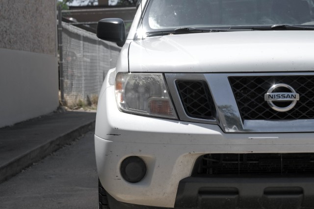 2017 Nissan Frontier SV V6 38