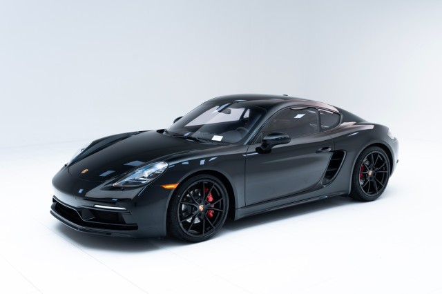 2025  718 Cayman S in , 