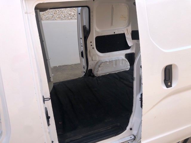 2018 Nissan NV200 Compact Cargo S 9