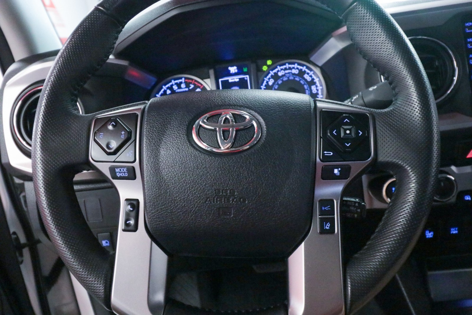 Used Car 2023 Toyota Tacoma 4wd  Sr5 For Sale Under $40,000 In Austin, Texas