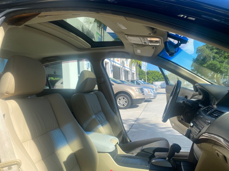 2010 Honda Accord Sdn EX-L LOW MILES 68,167 in , 