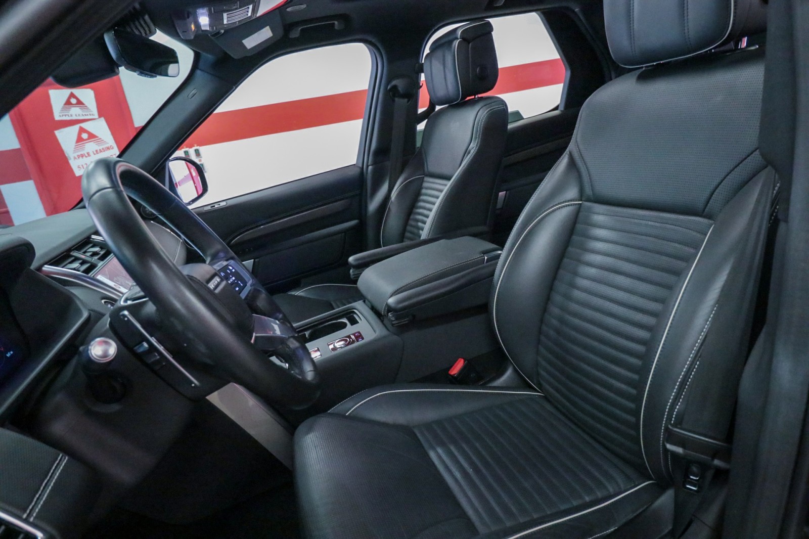 Used Car 2022 Land Rover Discovery  Hse R-dynamic For Sale Under $40,000 In Austin, Texas