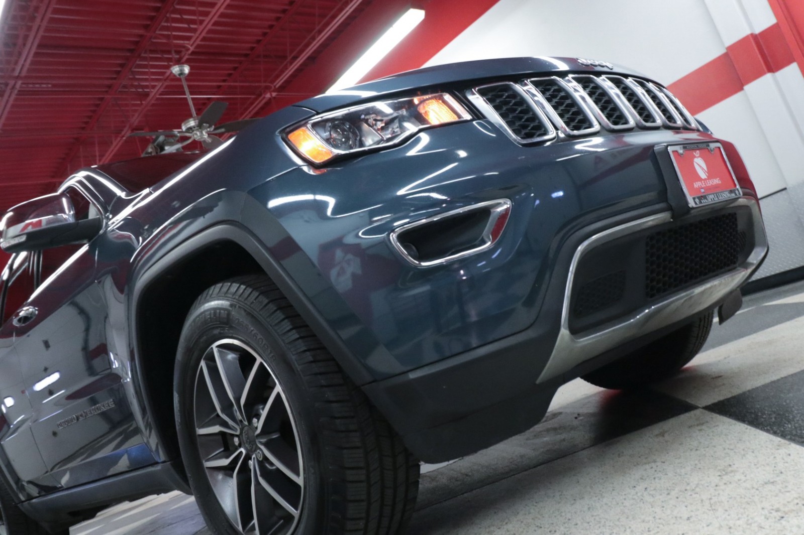 Used Car 2021 Jeep Grand Cherokee  Limited For Sale Under $25,000 In Austin, Texas