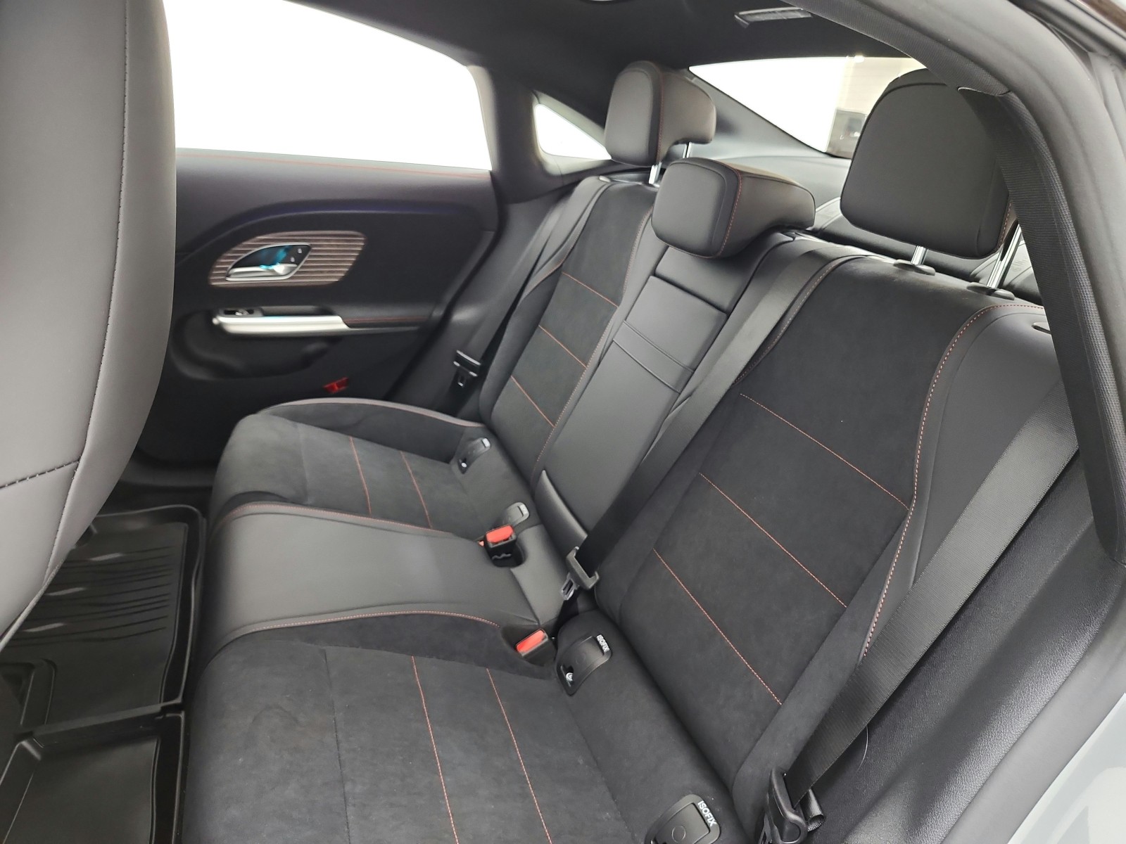 New 2027 MANUFAKTUR Alpine Grey Mercedes-Benz CLA 350 Electric 4MATIC® image 11