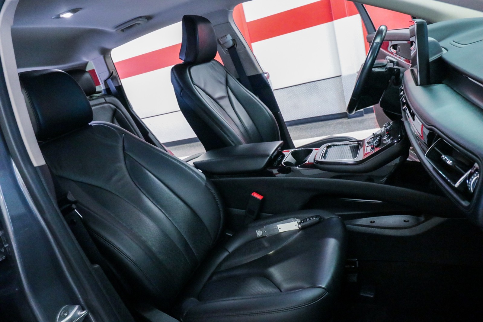 Used Car 2021 Lincoln Nautilus  Standard For Sale Under $30,000 In Austin, Texas