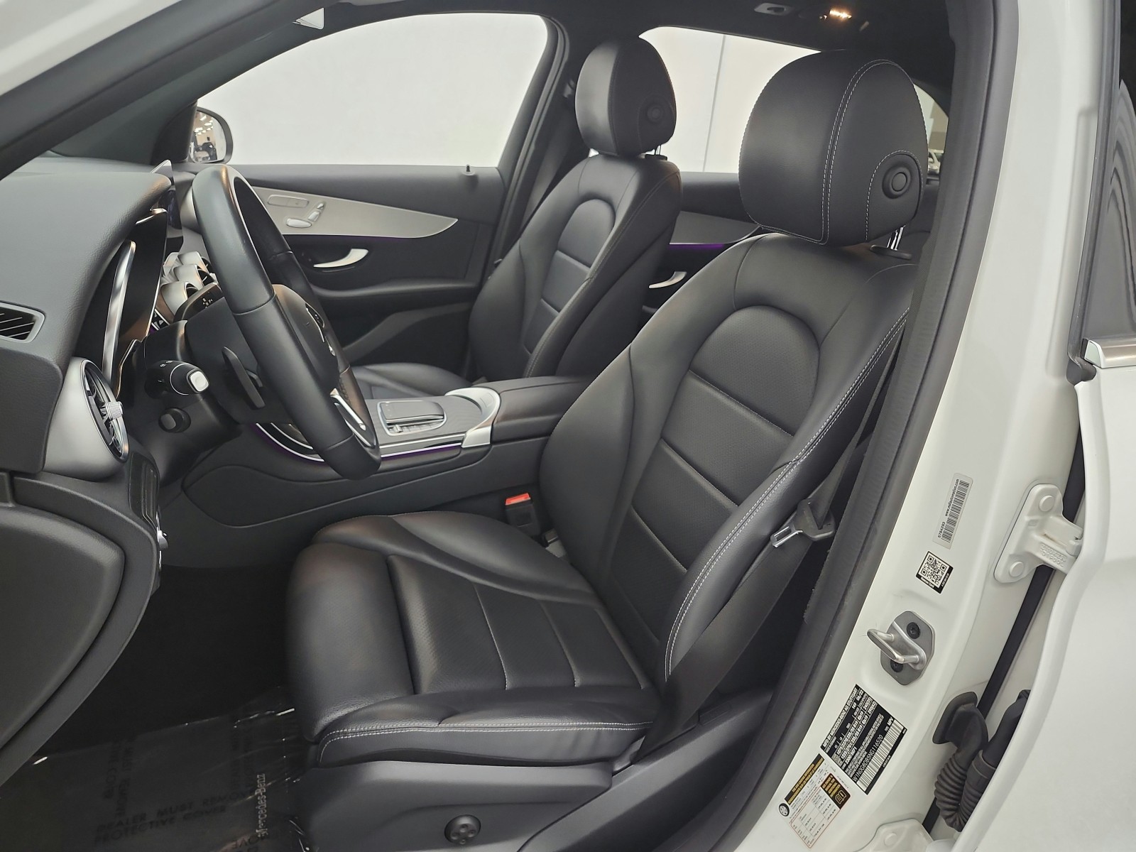 Certified Used 2022 Polar White Mercedes-Benz GLC 300 SUV image 13