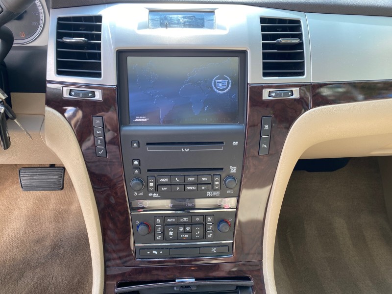 2010 Cadillac Escalade SUNROOF NAV Premium LOW MILES 66,933 in ,