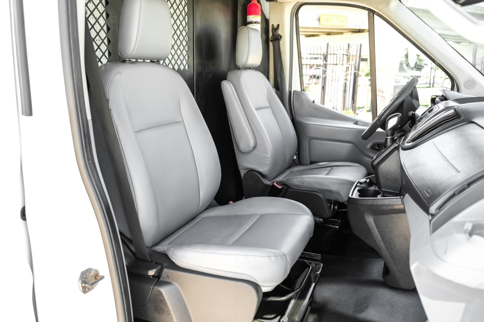 2018 Ford Transit 150 CARGO VAN MEDIUM ROOF AUTOMATIC VINYL SEATS RE 31