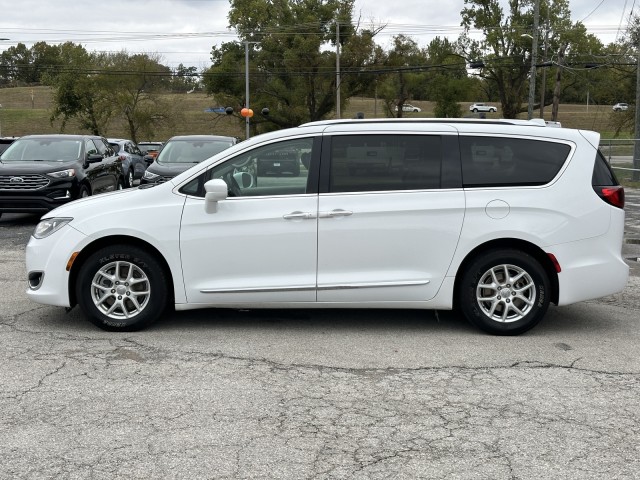 2020 Chrysler Pacifica Touring L 6