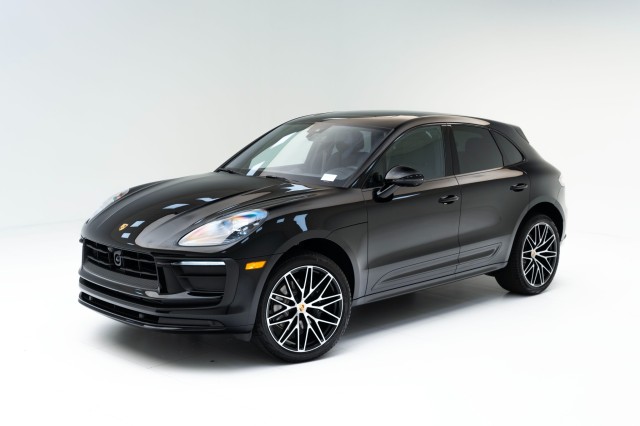 2025  Macan  in , 