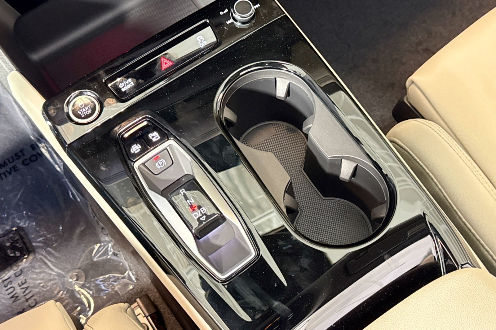 New 2025 Glacier White Metallic Audi Premium Plus quattro image 14