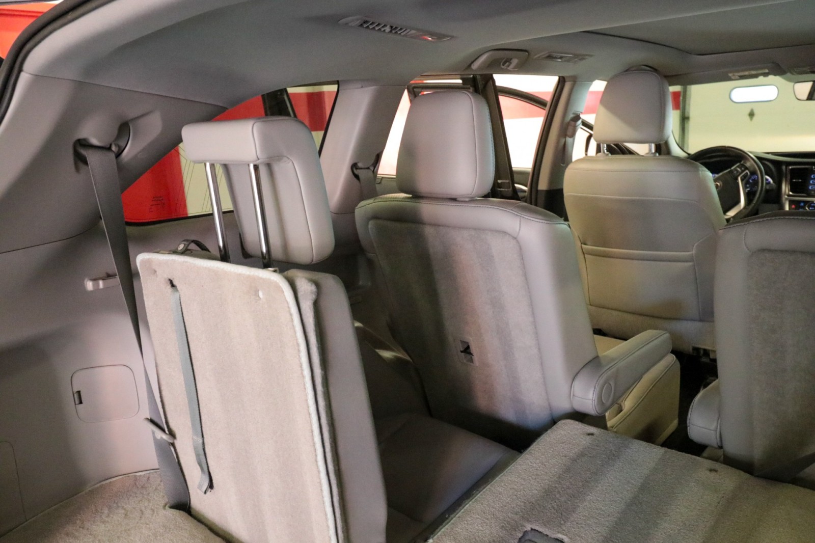 Used Car 2019 Toyota Highlander  Limited Platinum For Sale Under $30,000 In Austin, Texas