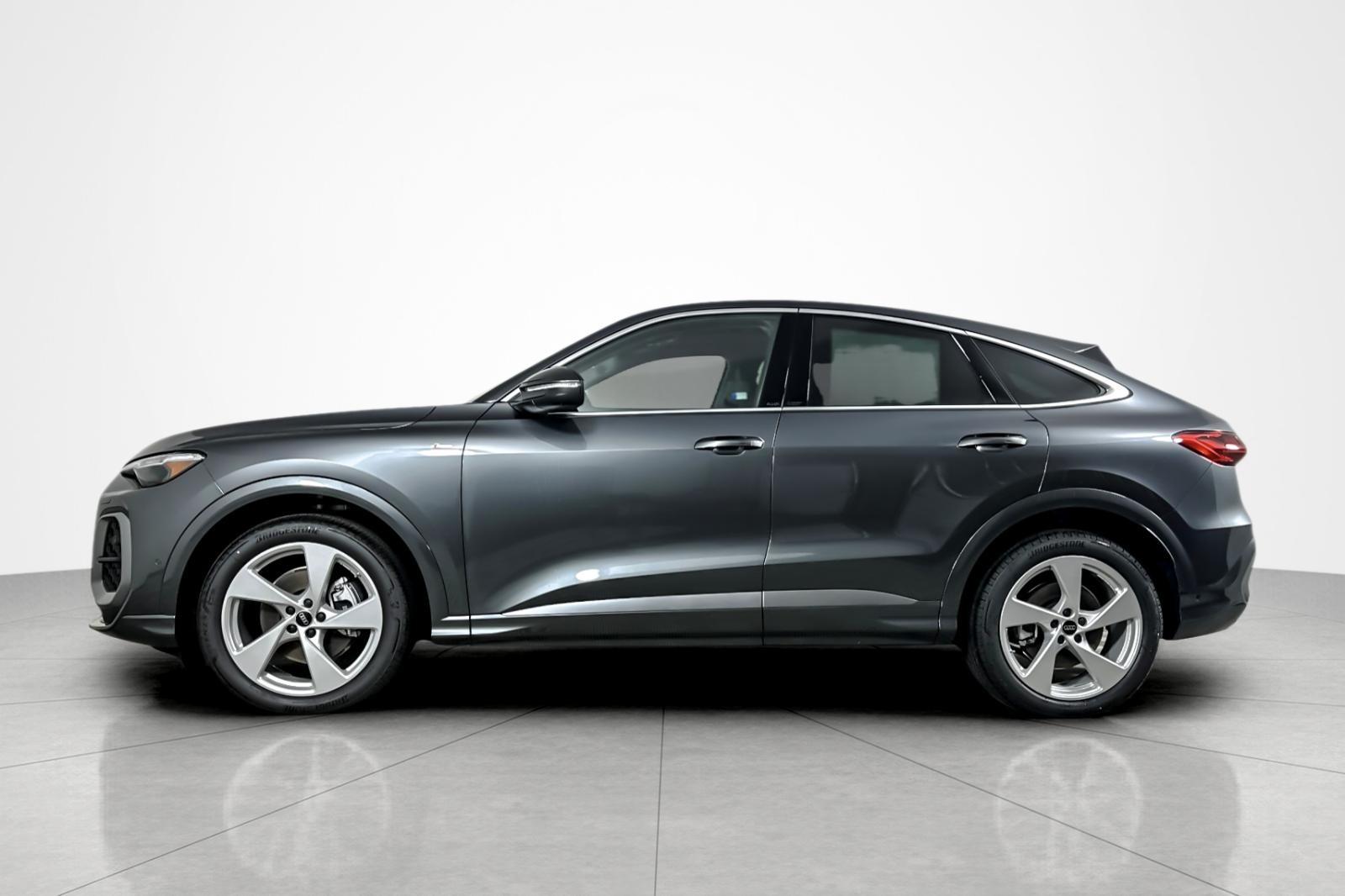 New 2025 Daytona Gray Pearl Effect Audi Prestige 2.0 TFSI quattro image 3