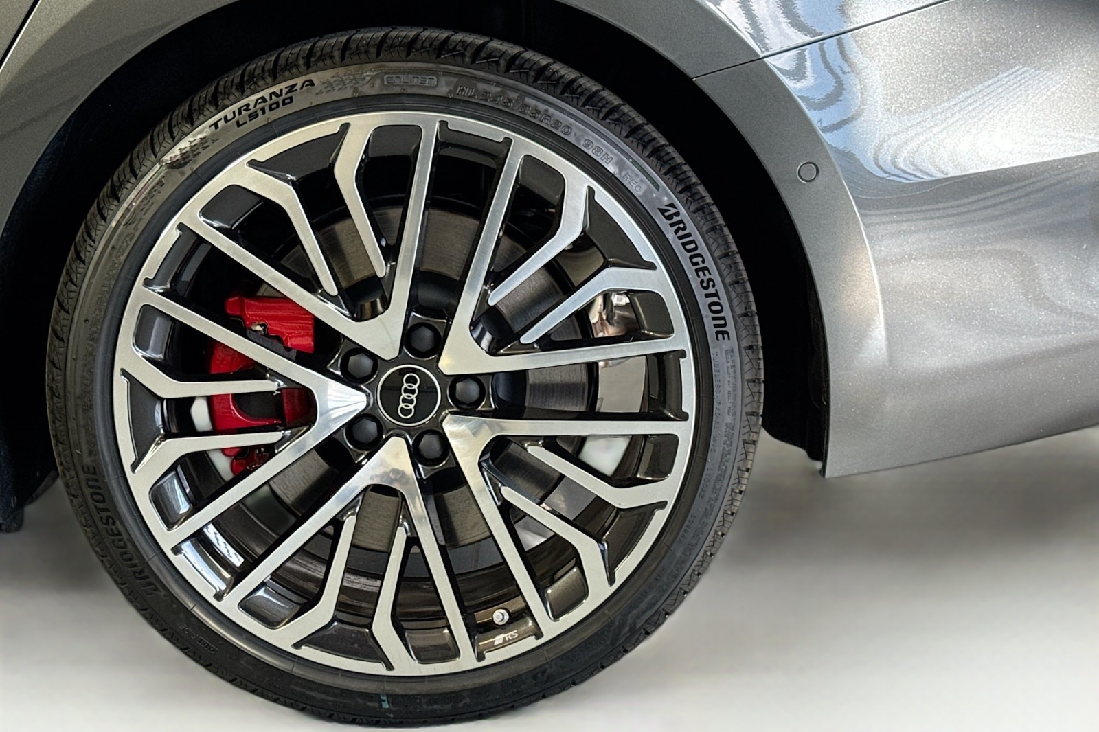 New 2025 Daytona Gray Metallic Audi Premium Plus 3.0 TFSI quattro image 27