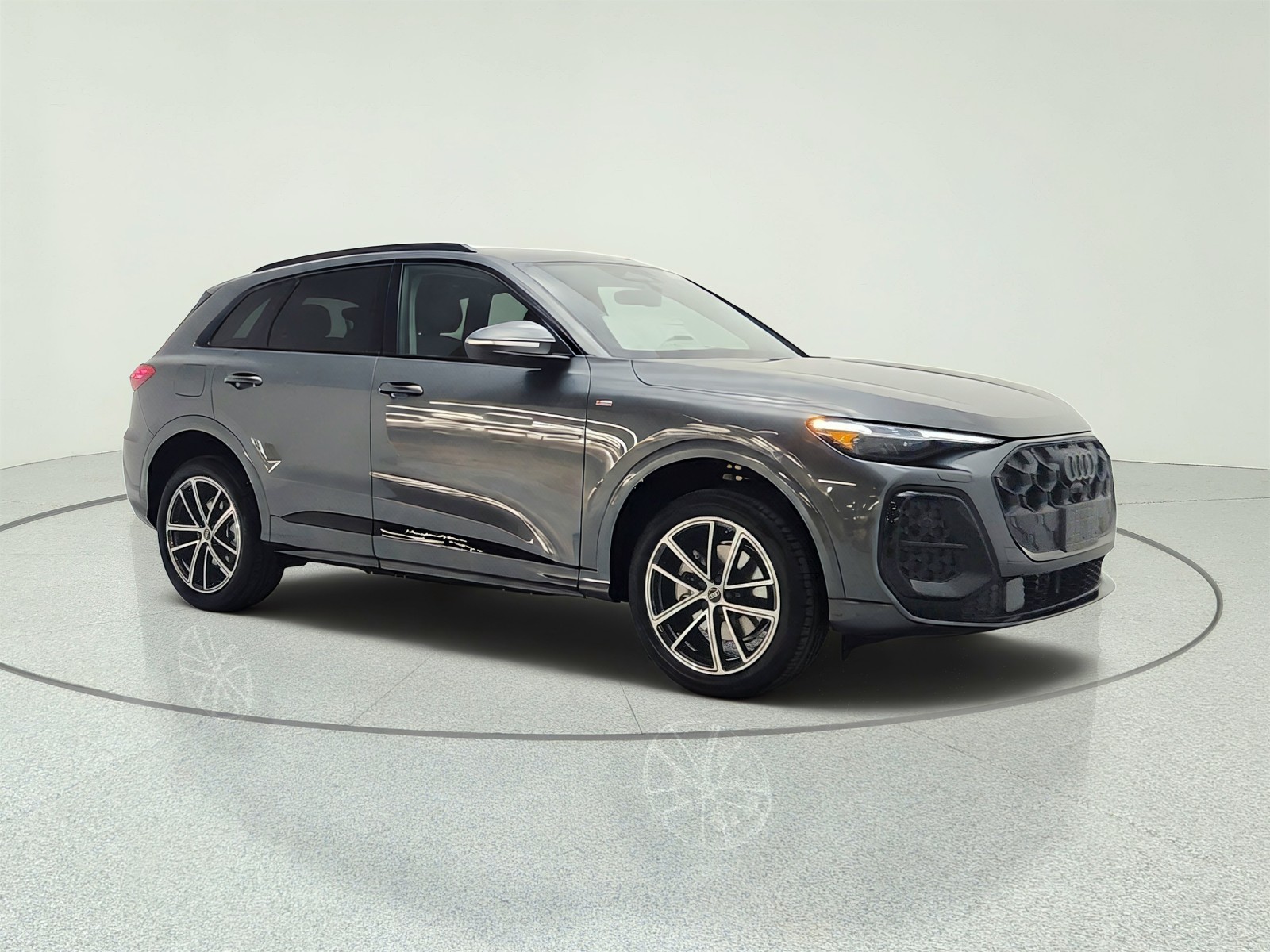 New 2026 Daytona Gray Pearl Effect Audi Premium Plus 2.0 TFSI quattro image 3