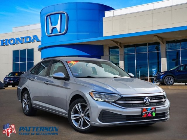  2024 Volkswagen Jetta SE FWD   