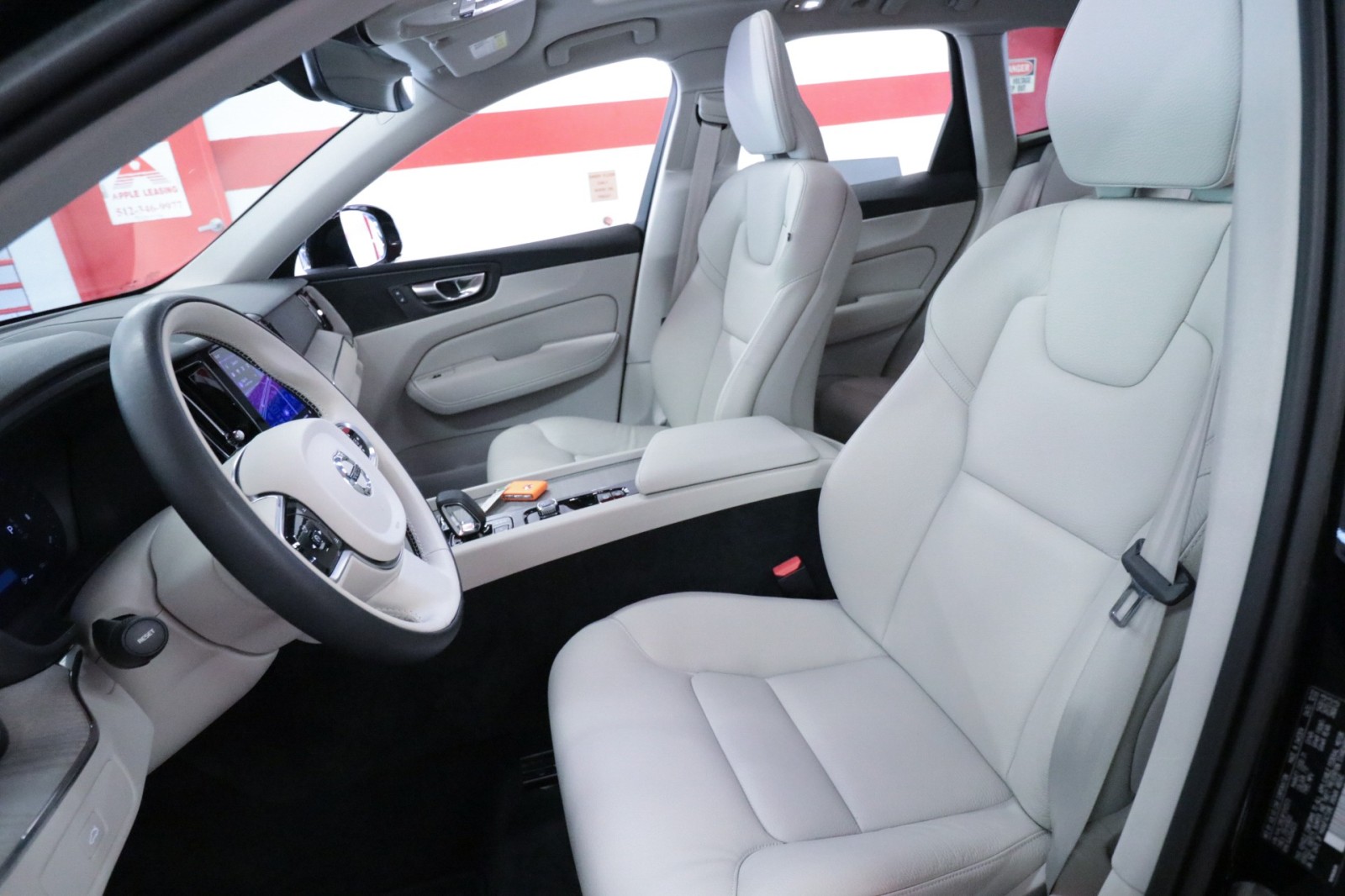 Used Car 2023 Volvo Xc60  Plus Bright Theme For Sale Under $40,000 In Austin, Texas