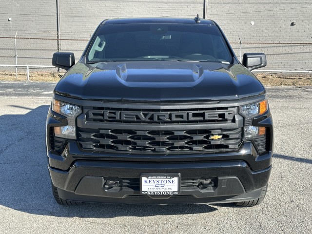 2023 Chevrolet Silverado 1500 Custom 8