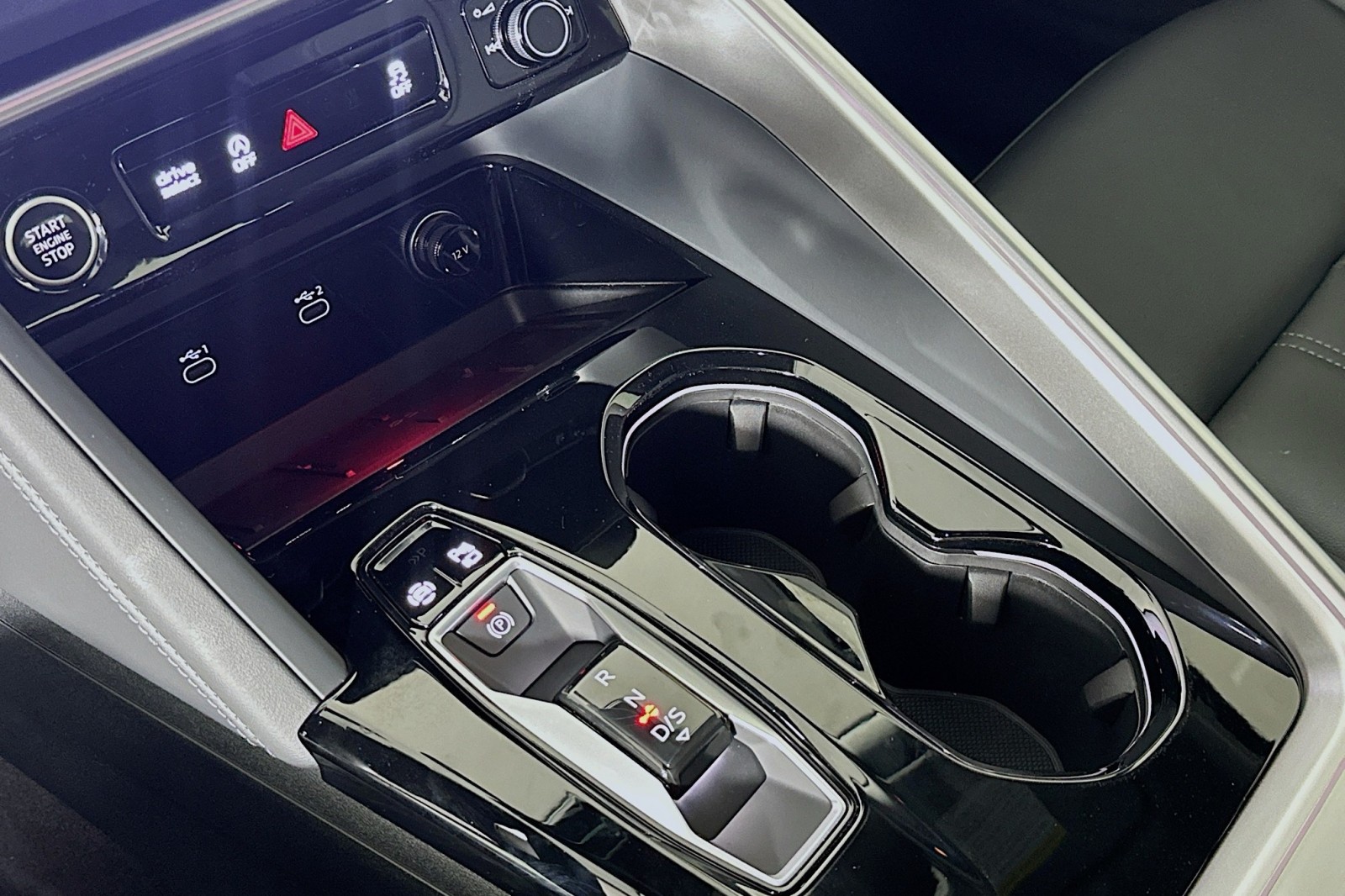 New 2026 Tambora Gray Metallic Audi Premium image 7