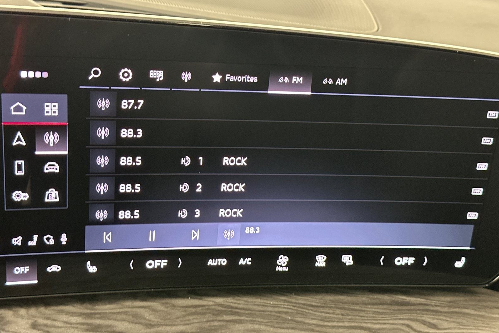 New 2025 Glacier White Metallic Audi Premium Plus 2.0 TFSI quattro image 17