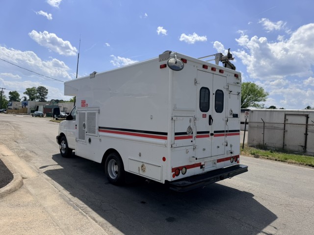 2009 Chevrolet  3500  12'  Mobile Office w 7K Onan Gen & Ladder Racks in , 