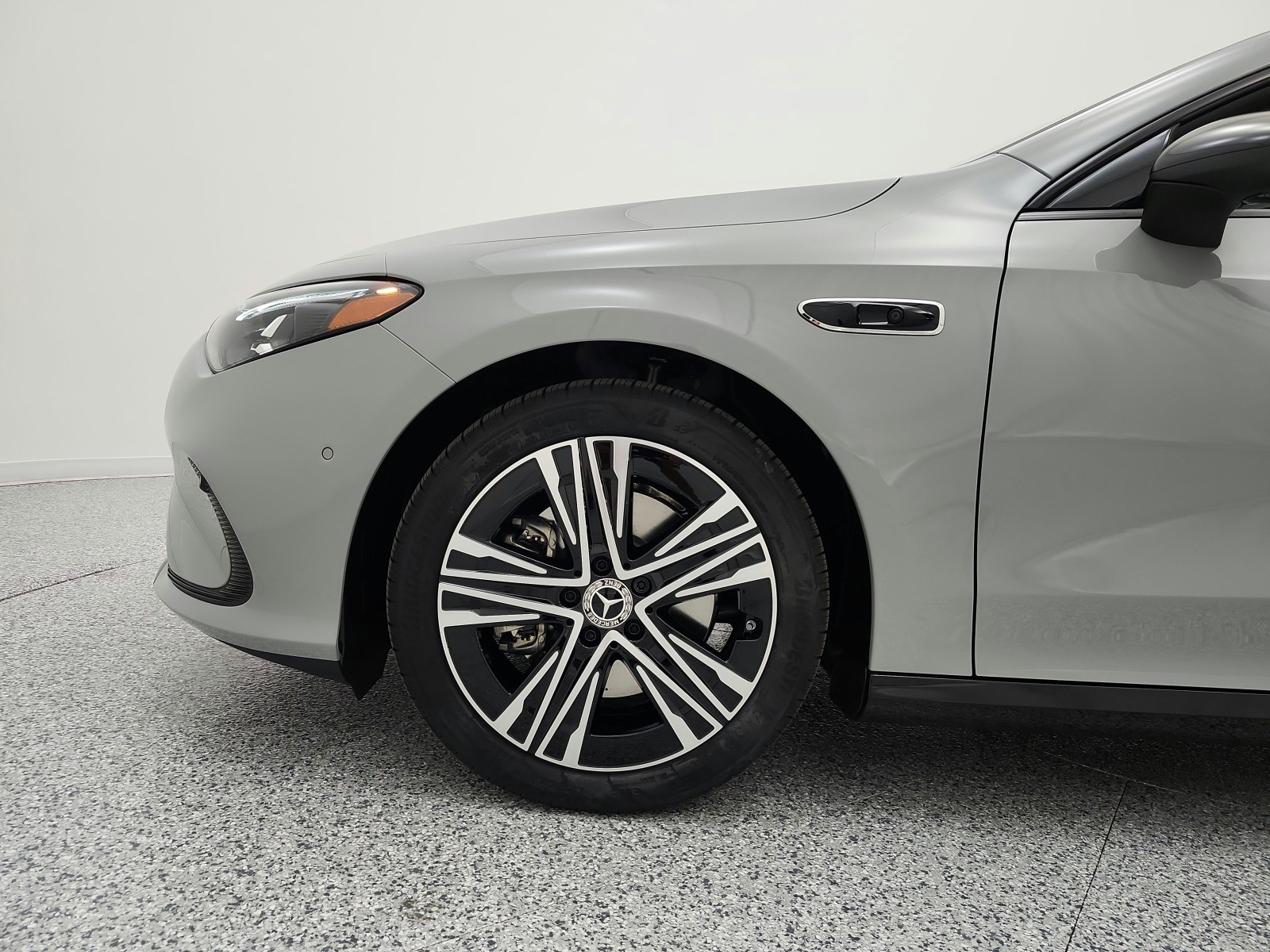 New 2027 MANUFAKTUR Alpine Grey Mercedes-Benz CLA 220 Hybrid FWD image 13
