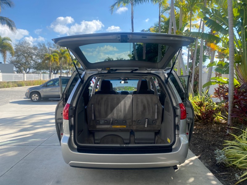 2010 Toyota Sienna LE LOW MILES 41,871 1 OWNER 7 PASSENGER in , 