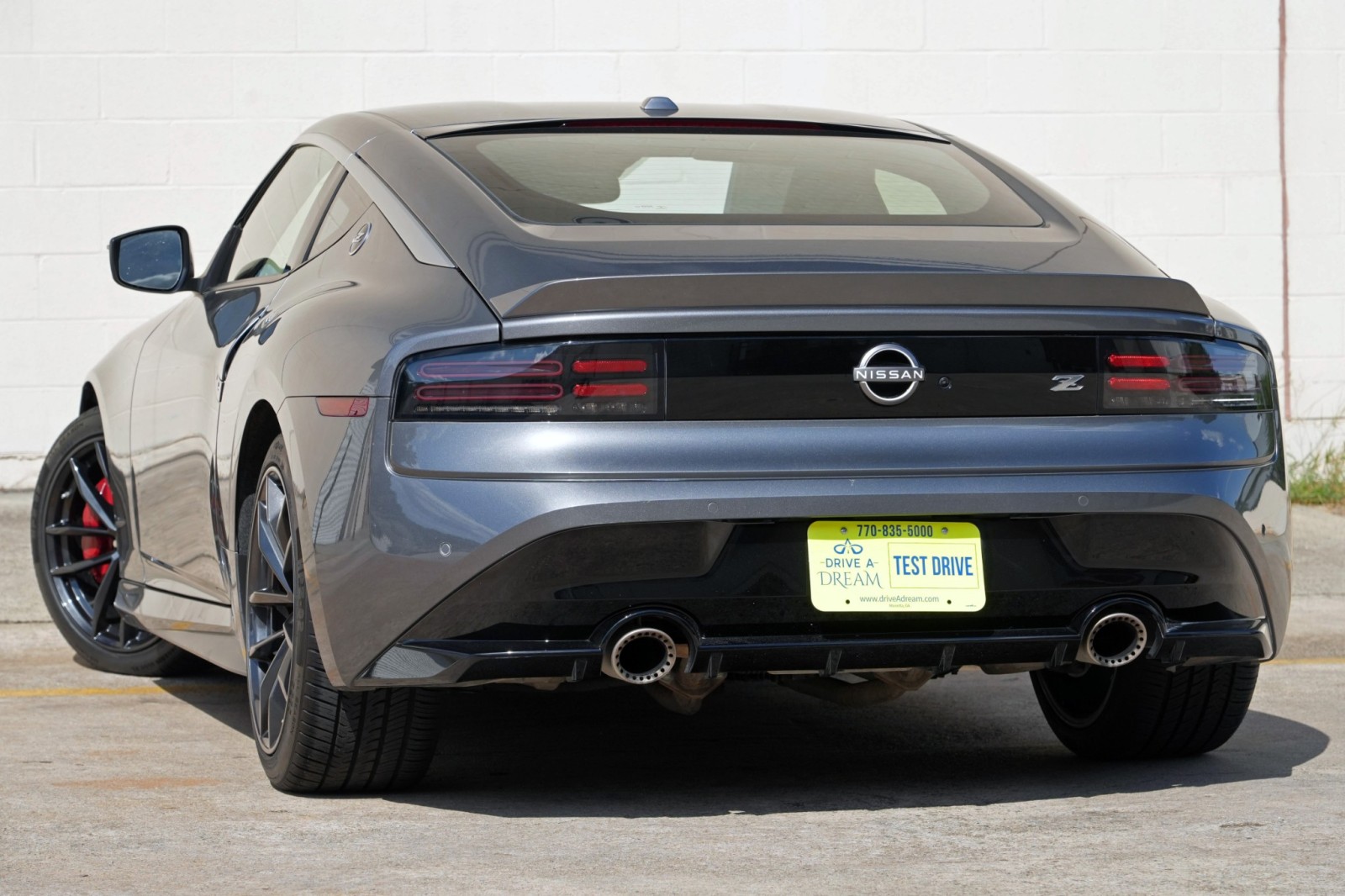 View vehicle photo 6