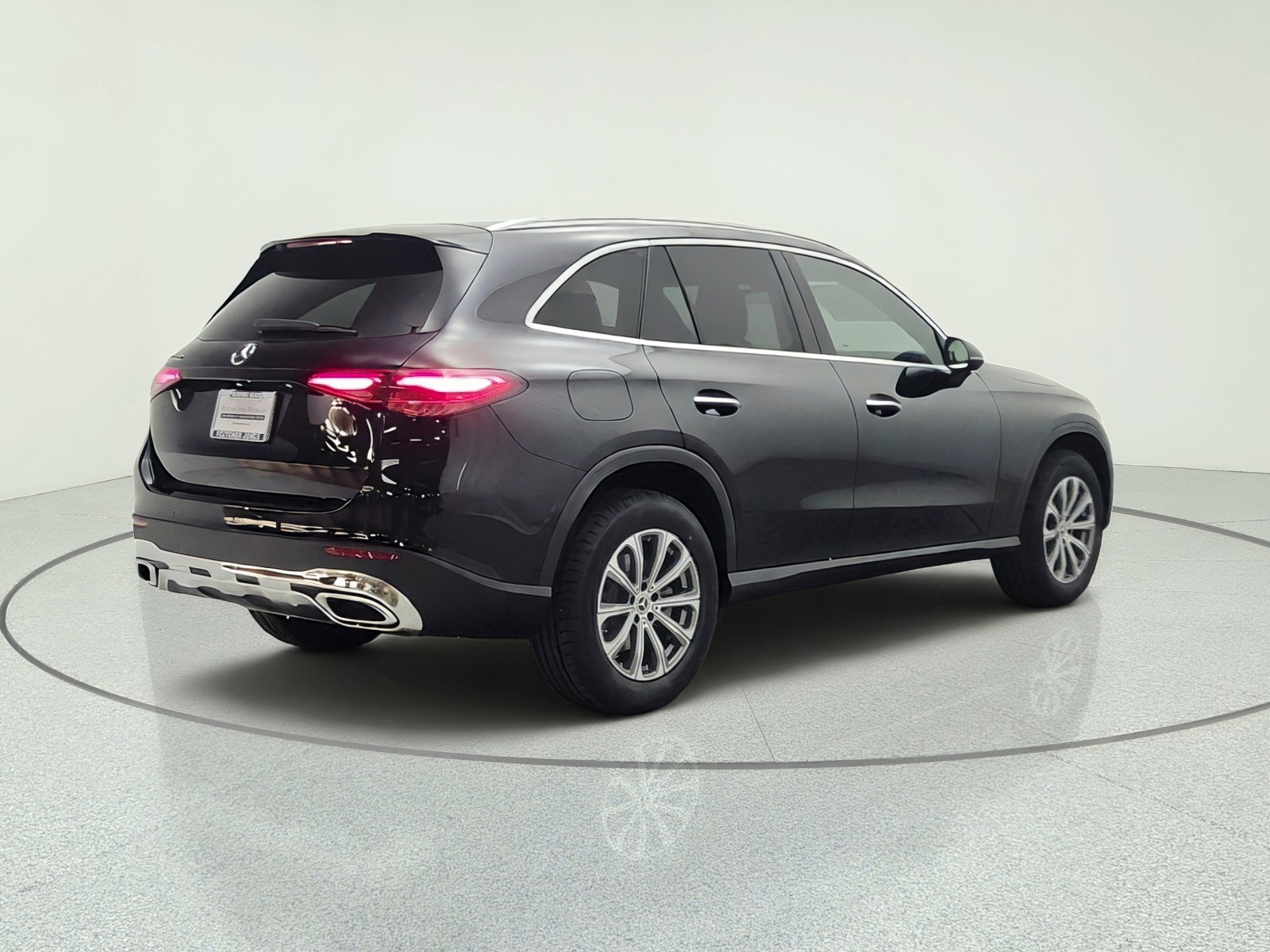 New 2027 Black Mercedes-Benz GLC 300 SUV image 5