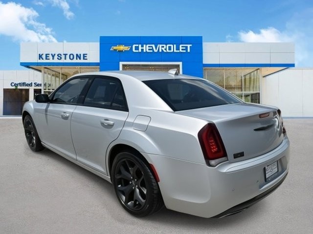 2021 Chrysler 300 300S 5