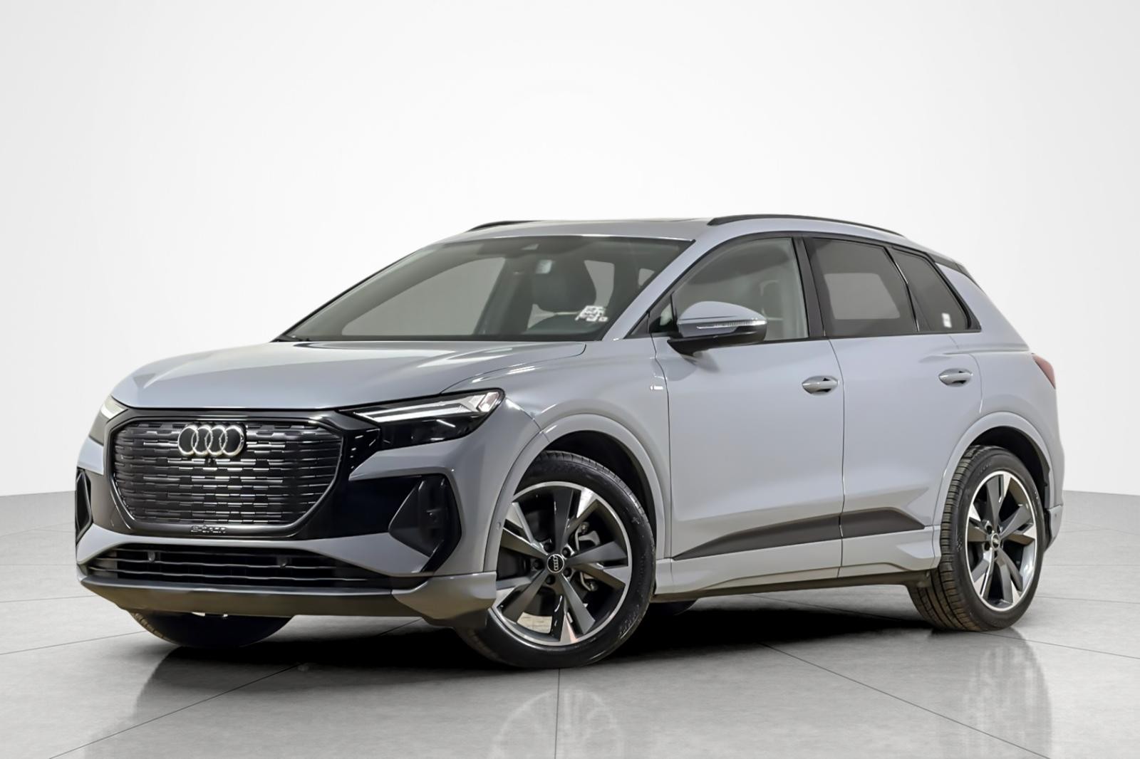 2024 Audi Q4 e-tron Premium Plus 55 quattro
