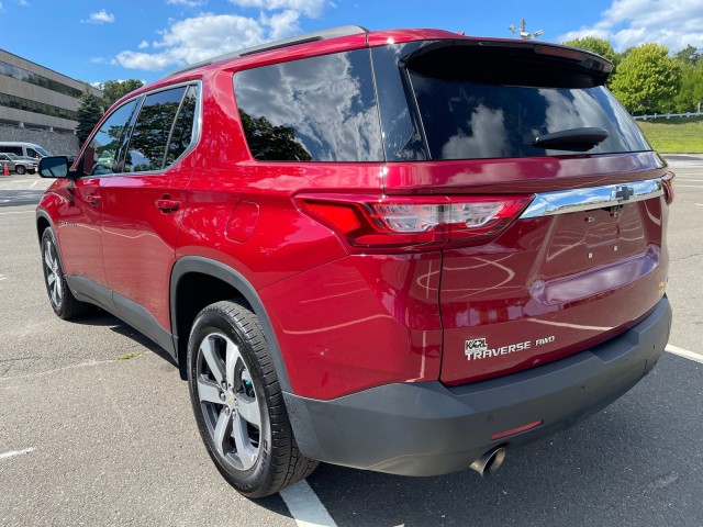 2020 Chevrolet Traverse LT Leather with Luxury Pkg 3