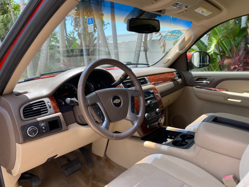 2009 Chevrolet Avalanche LT PU LOW MILES 58,696 in ,