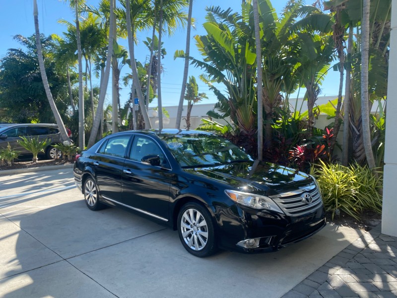 2011 Toyota Avalon Limited LOW MILES 80,879 in ,