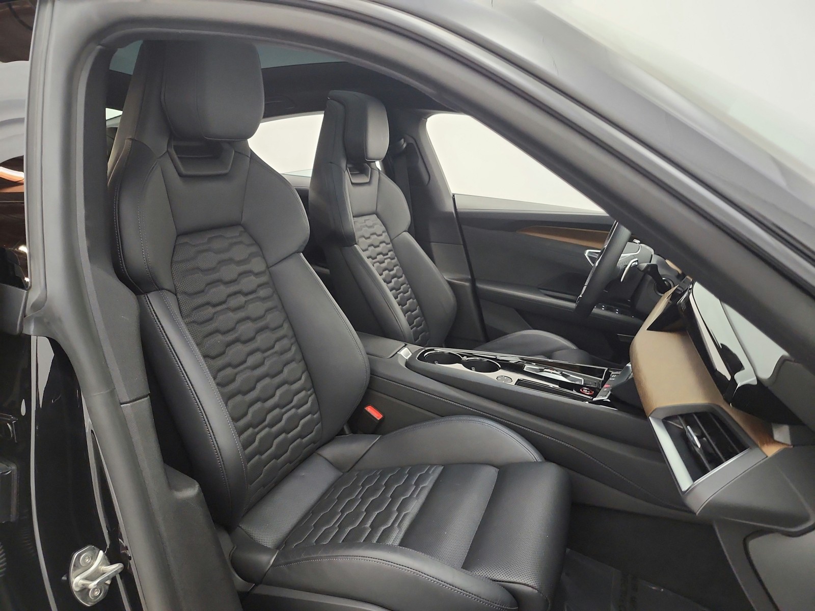 Used 2023 Mythos Black Metallic Audi Premium Plus quattro image 19