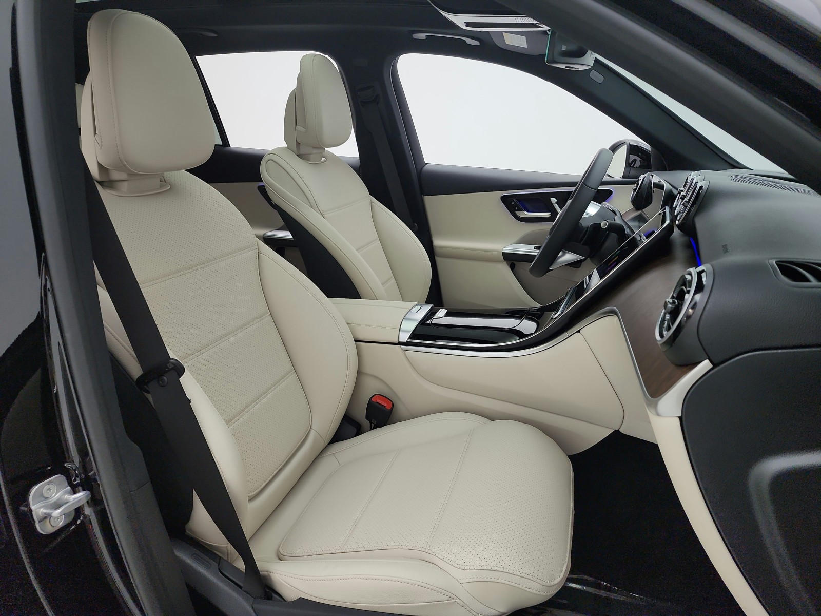 New 2026 Black Mercedes-Benz GLC 300 image 13