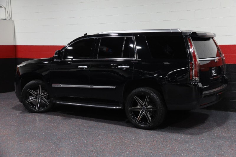 2016 Cadillac Escalade Luxury Collection 4WD 4dr Suv in , 