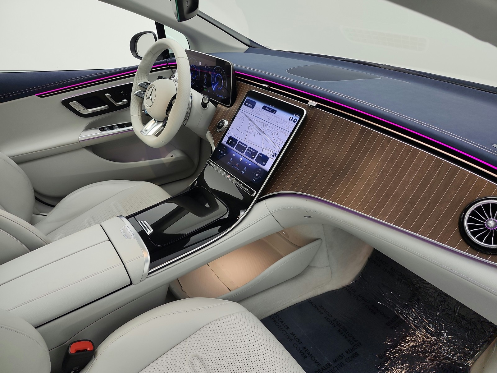 Used 2023 MANUFAKTUR Moonlight White Metallic Mercedes-Benz AMG® EQE 4MATIC+ Sedan image 32