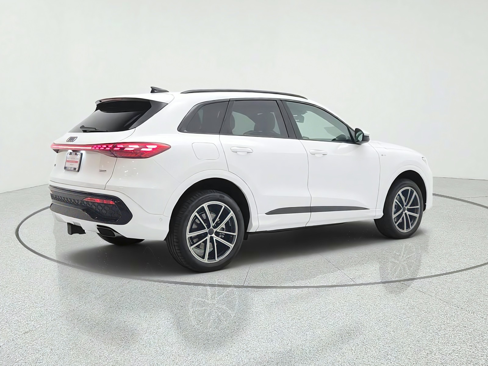 New 2026 Arkona White Audi Premium Plus 2.0 TFSI quattro image 5