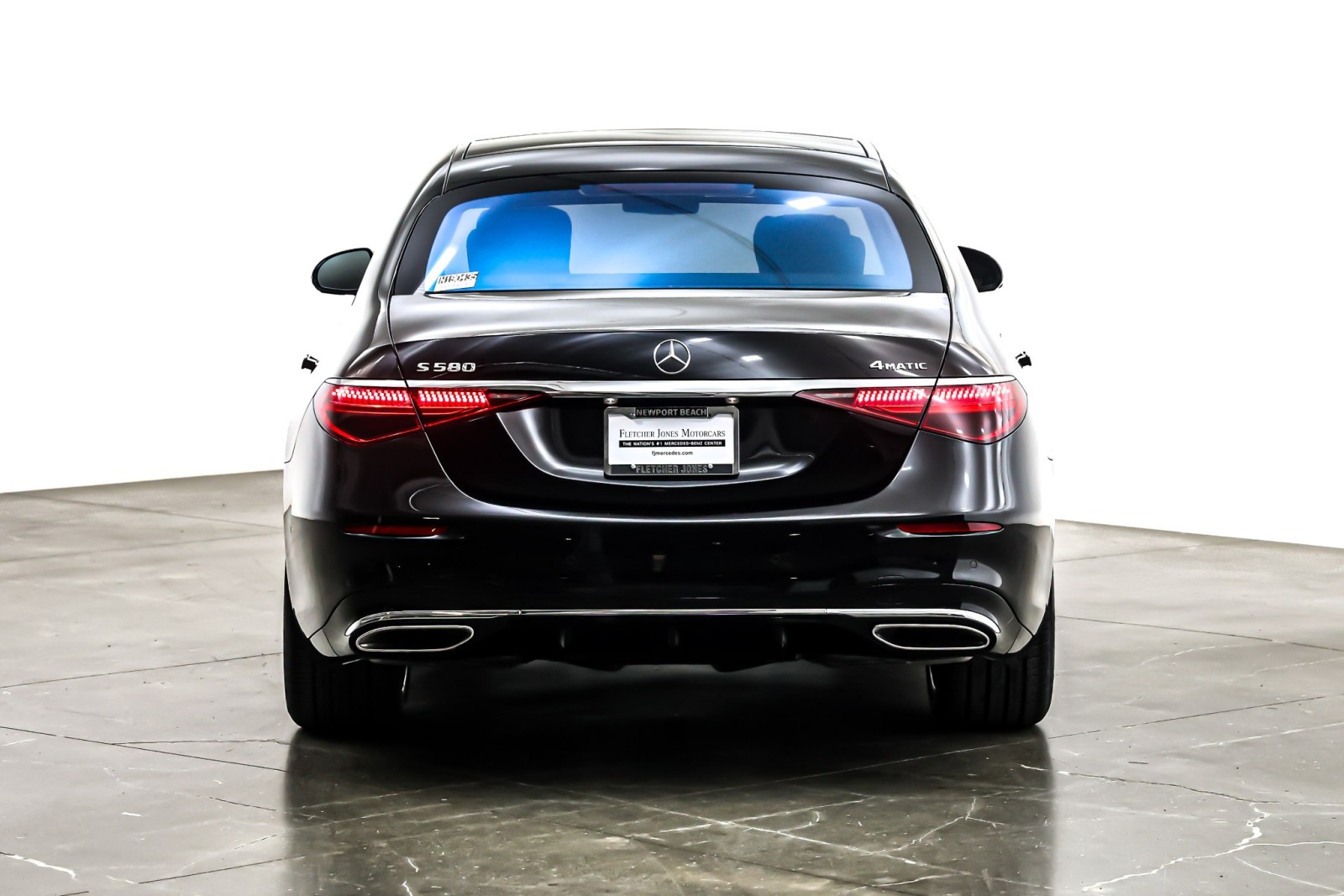 New 2026 Obsidian Black Metallic Mercedes-Benz S 580 image 3