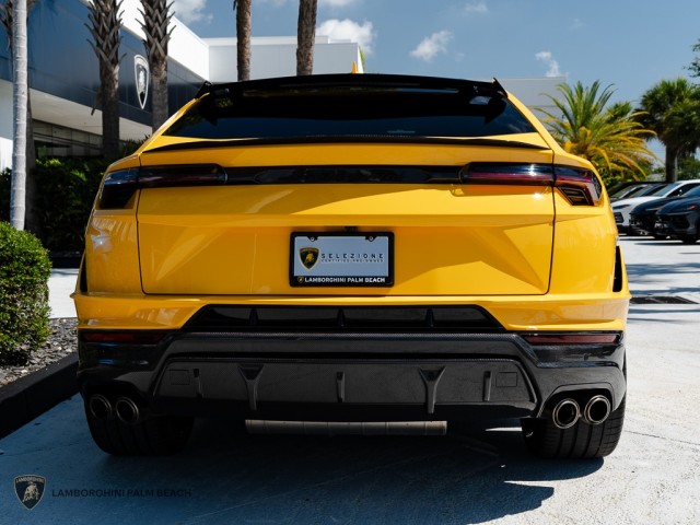 2023 Lamborghini Urus Performante in , 