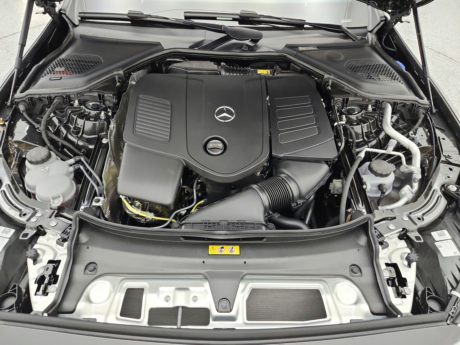 New 2026 Graphite Grey Metallic Mercedes-Benz E 350 RWD Sedan image 12