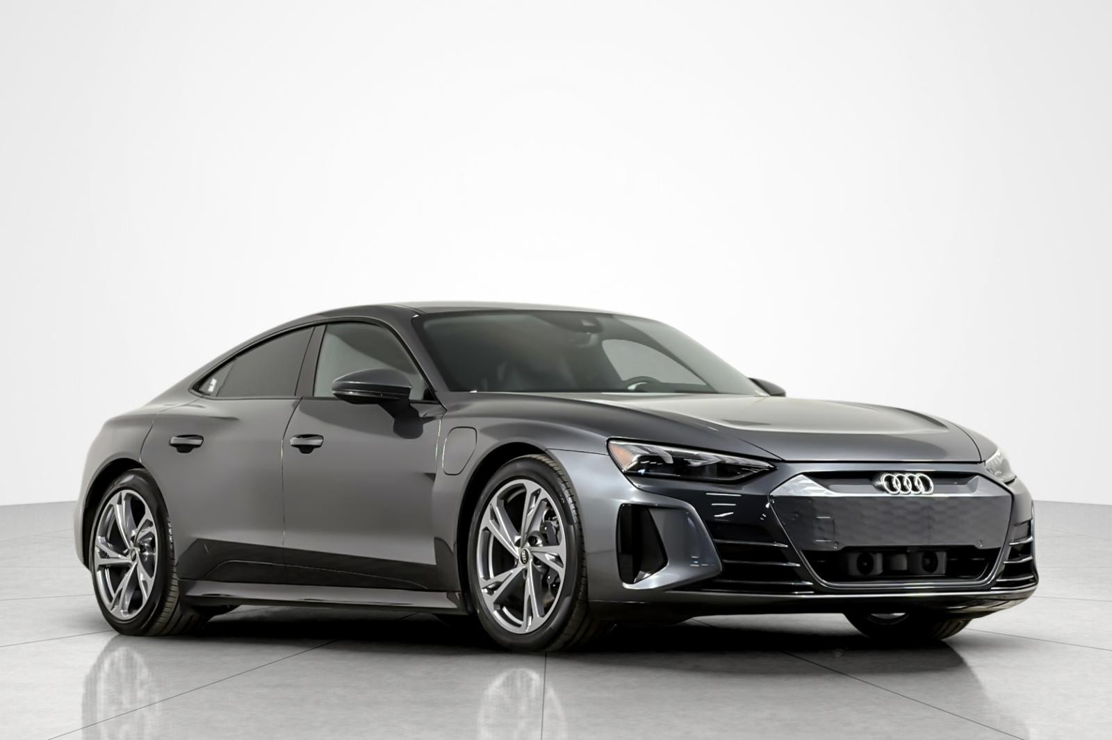 Used 2024 Daytona Gray Pearl Effect Audi Premium Plus quattro image 7