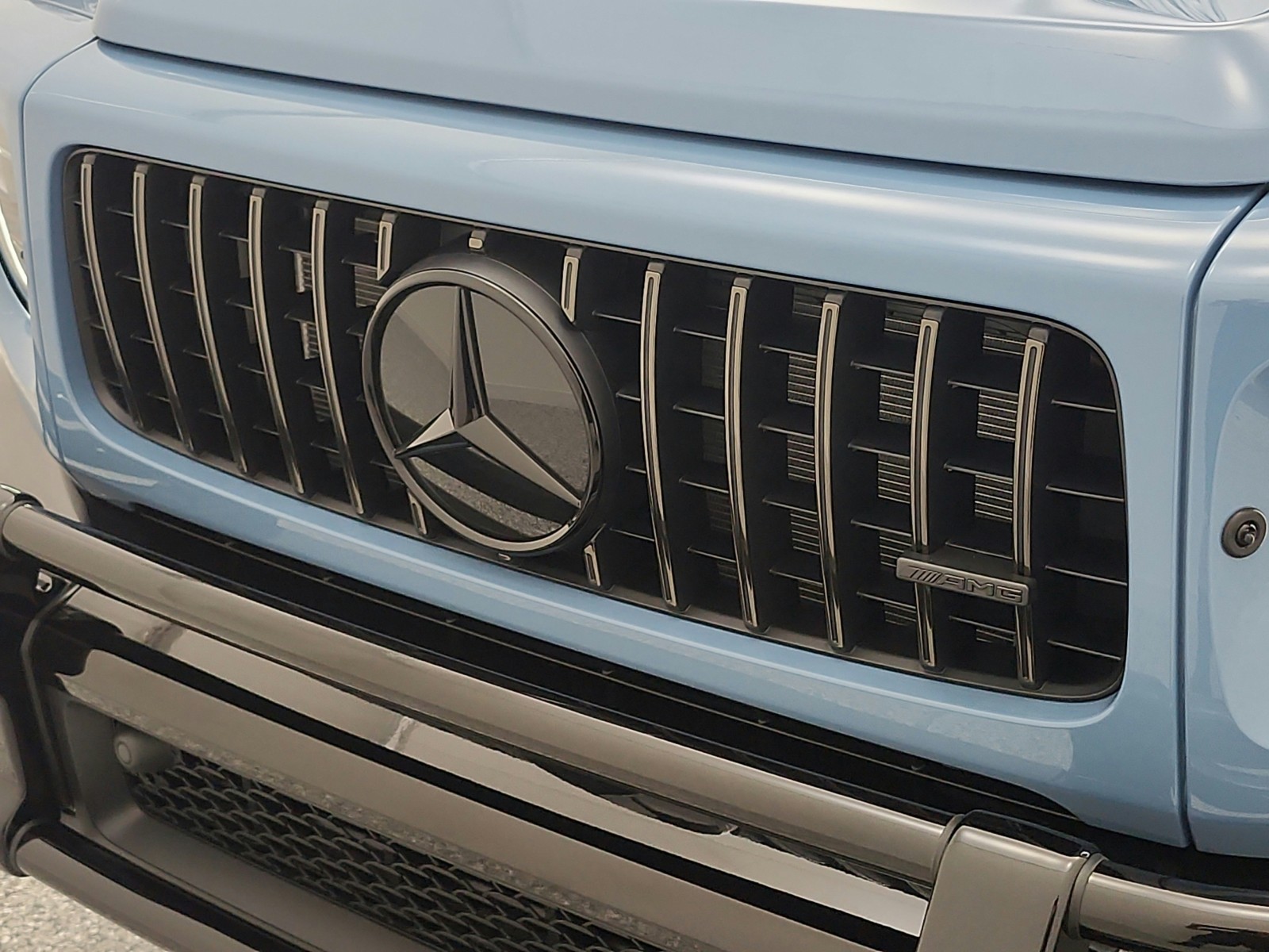 New 2026 MANUFAKTUR Signature China Blue Mercedes-Benz AMG® G 63 image 13