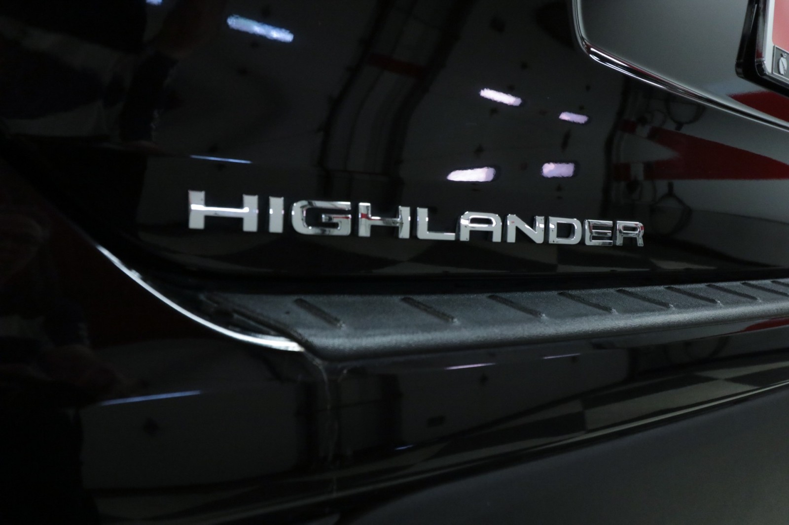 Used Car 2022 Toyota Highlander  Xle For Sale Under $35,000 In Austin, Texas