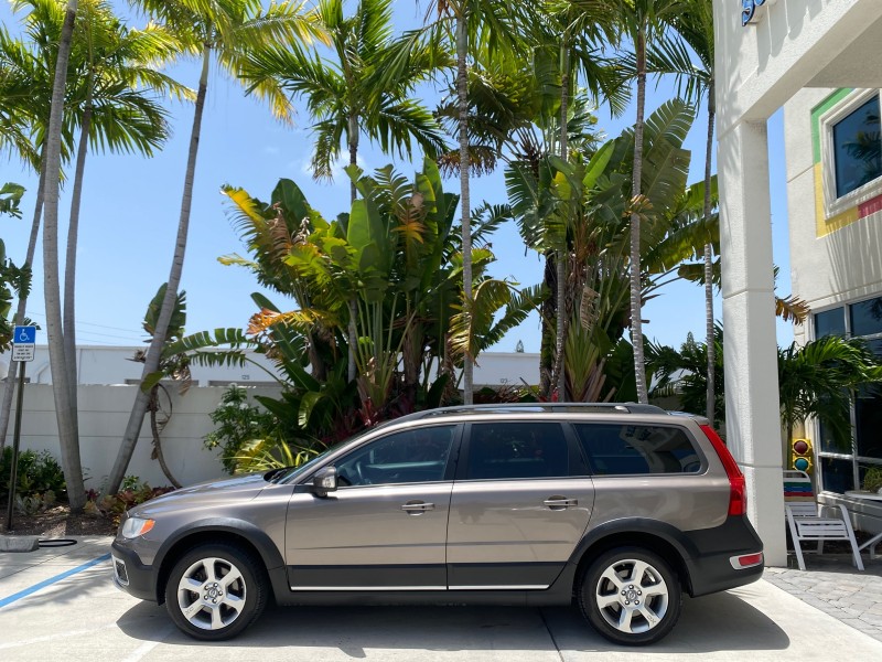 2009 Volvo XC70 3.0T AWD WAGON LOW MILES 78683 in , 