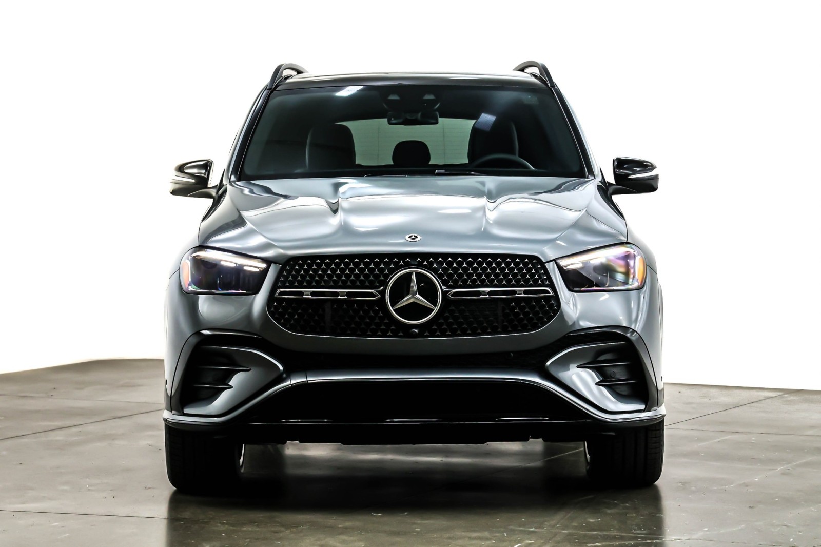 New 2026 Selenite Grey Metallic Mercedes-Benz GLE 580 image 2