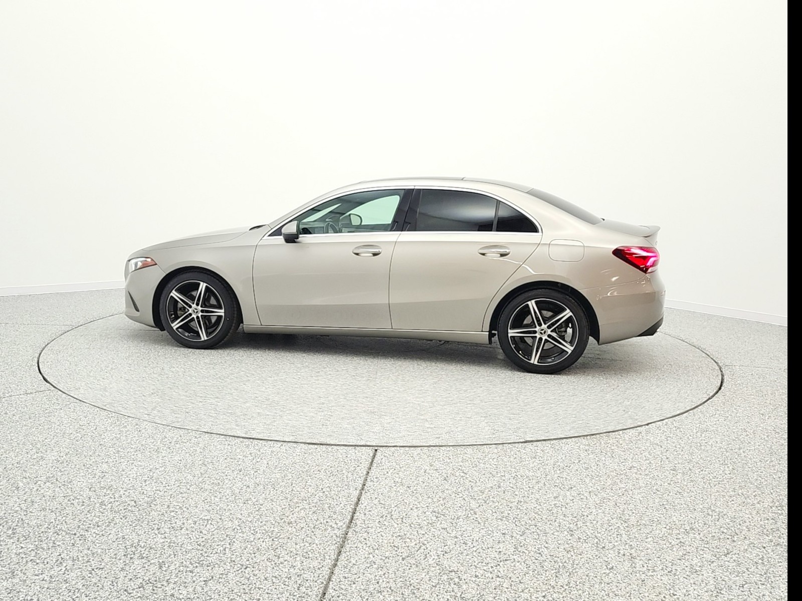 Used 2020 Mojave Silver Metallic Mercedes-Benz A 220 Sedan image 8