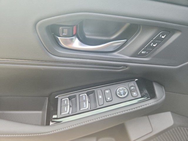HondaAccord Hybrid13